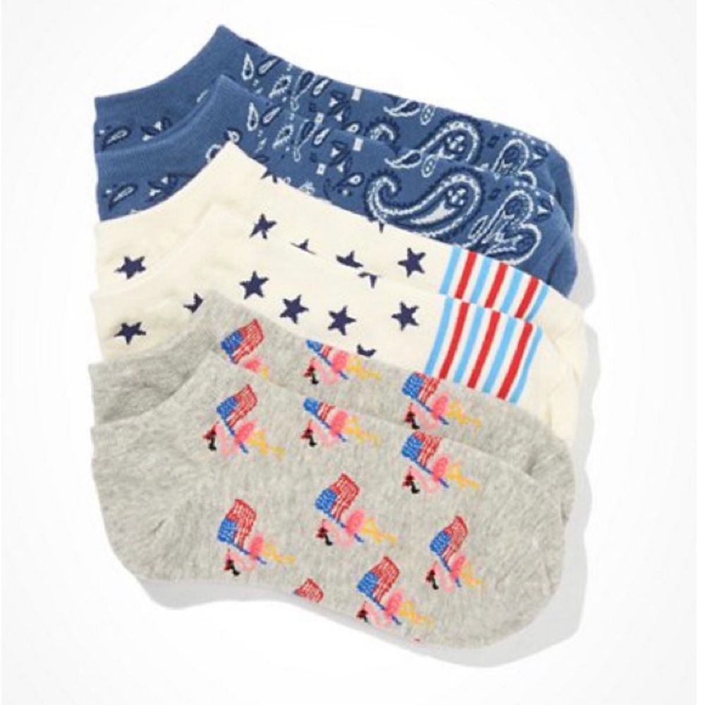 ISO AE Americana ankle socks!!